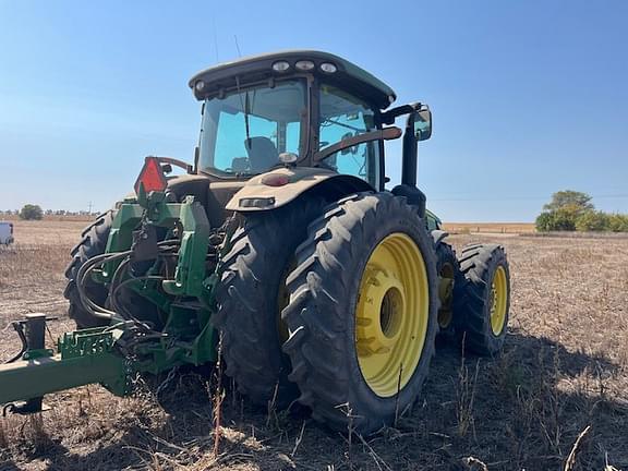 Image of John Deere 8360R equipment image 2