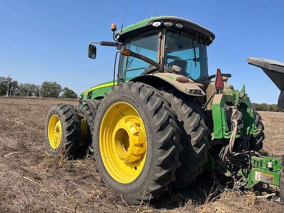 Image of John Deere 8360R equipment image 3