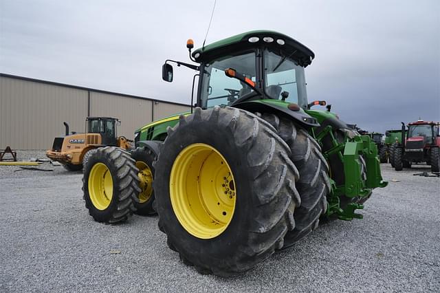 Image of John Deere 8360R equipment image 3