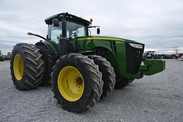 Image of John Deere 8360R equipment image 1