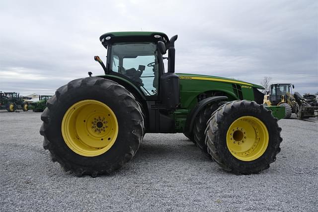 Image of John Deere 8360R equipment image 3