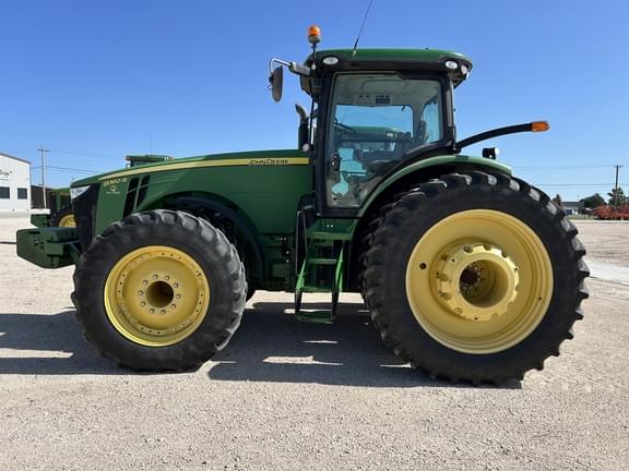 Image of John Deere 8360R equipment image 1