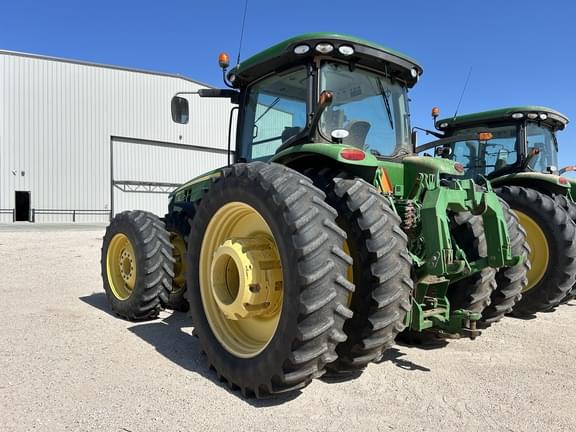Image of John Deere 8360R equipment image 2