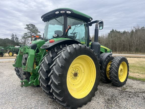 Image of John Deere 8360R equipment image 1