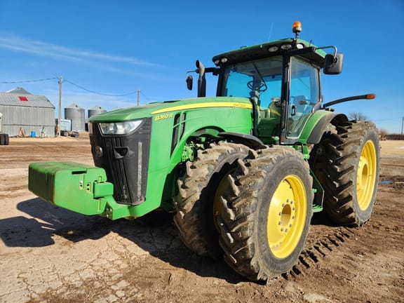 2013 John Deere 8360R Equipment Image0