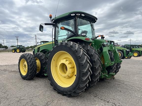 Image of John Deere 8360R equipment image 2