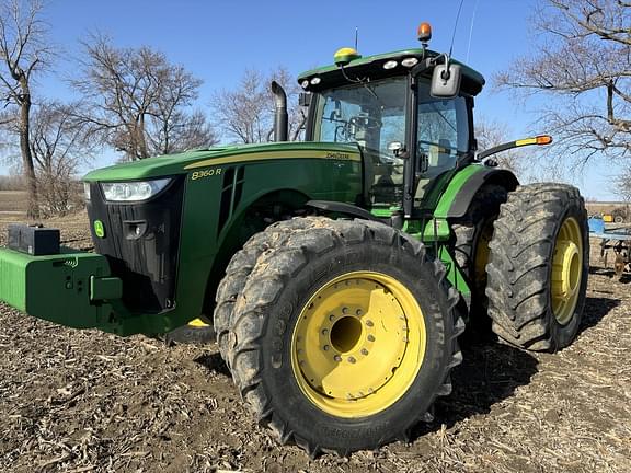 Image of John Deere 8360R equipment image 1