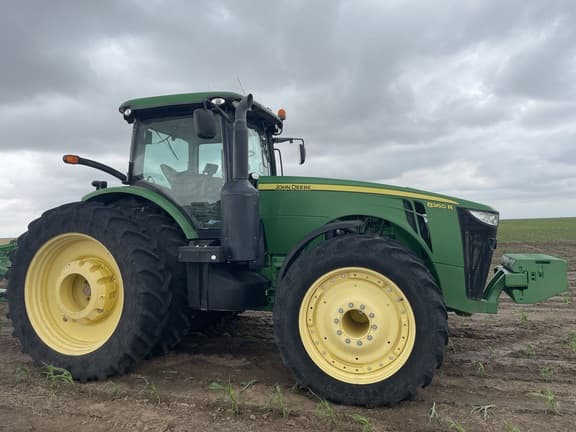 Image of John Deere 8360R equipment image 1