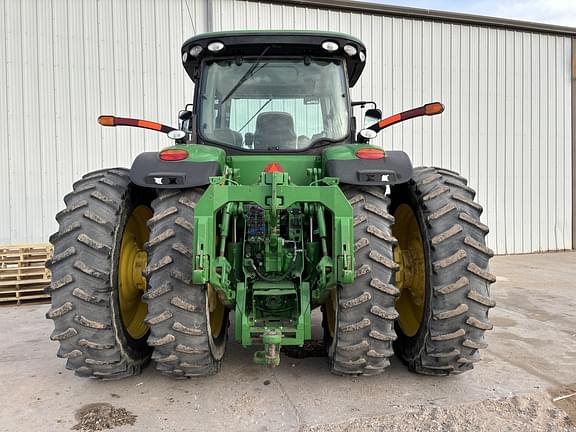 Image of John Deere 8360R equipment image 4