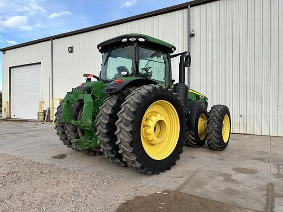 Image of John Deere 8360R equipment image 4