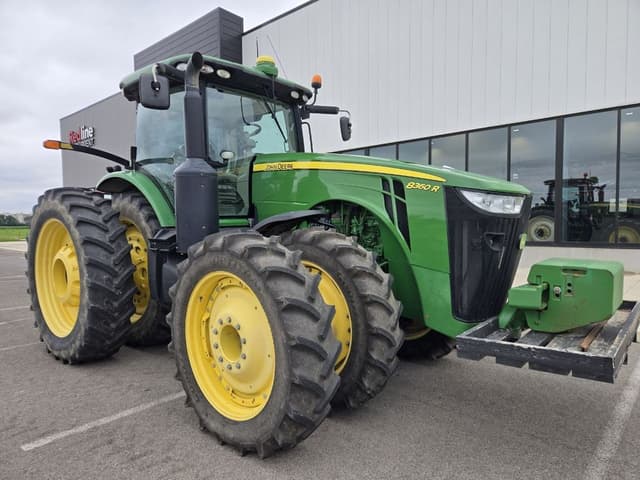Image of John Deere 8360R equipment image 3