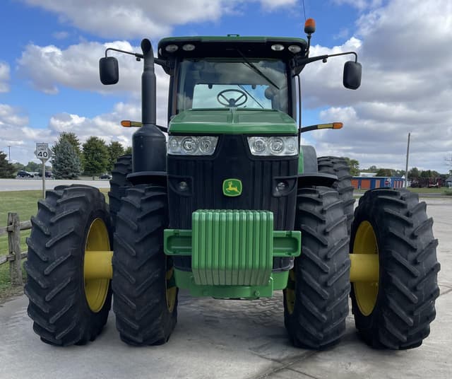 Image of John Deere 8360R equipment image 3