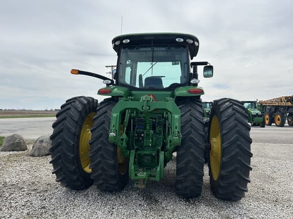 Image of John Deere 8360R equipment image 3