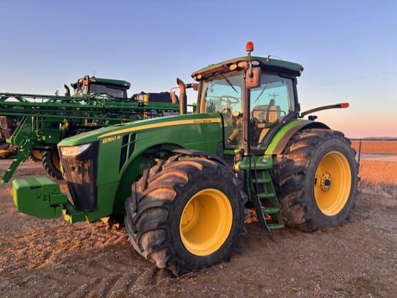 2013 John Deere 8360R Equipment Image0