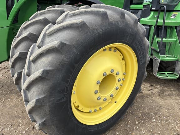 Image of John Deere 8360R equipment image 3