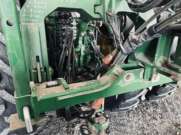 Image of John Deere 8360R equipment image 3