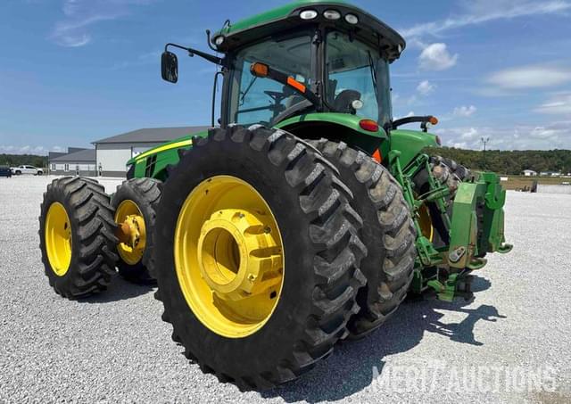 Image of John Deere 8360R equipment image 2
