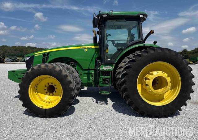 Image of John Deere 8360R equipment image 1