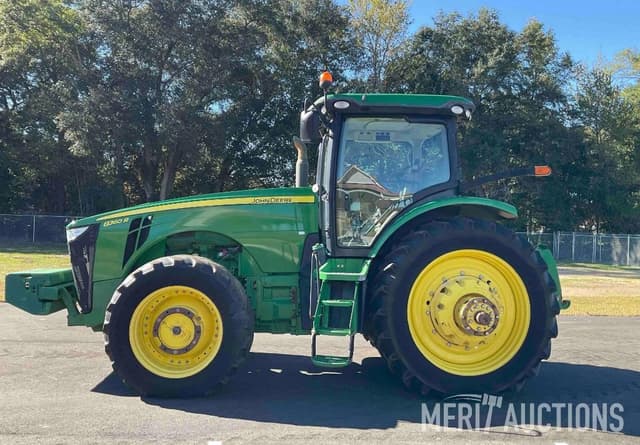 Image of John Deere 8360R equipment image 2