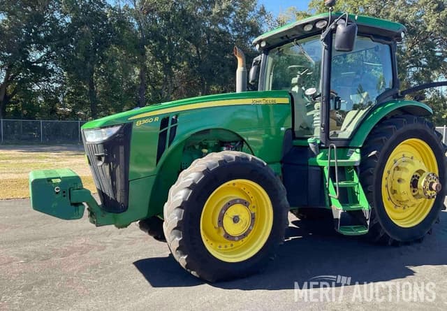 Image of John Deere 8360R equipment image 1