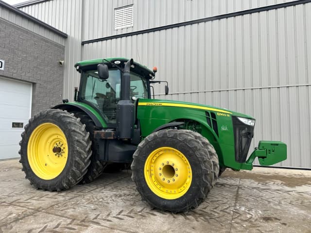Image of John Deere 8360R equipment image 1