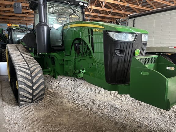 Image of John Deere 8360RT equipment image 2