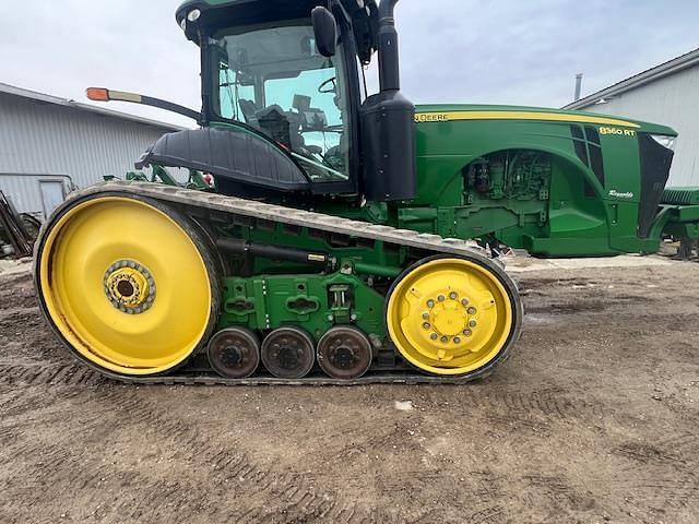 Image of John Deere 8360RT equipment image 2