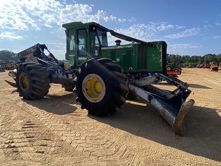 2013 John Deere 848H Equipment Image0