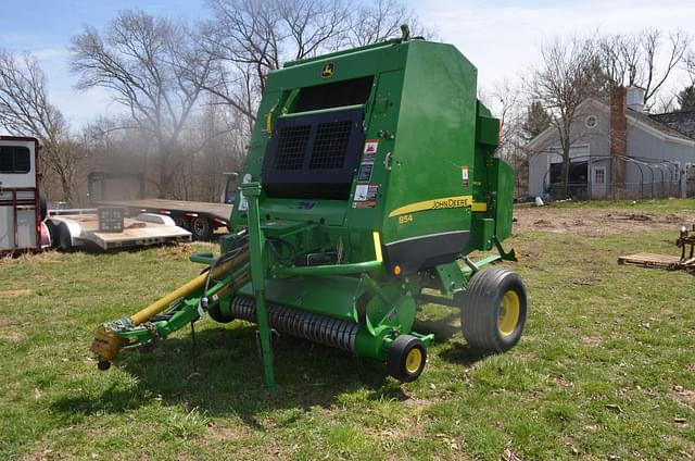 Image of John Deere 854 equipment image 1
