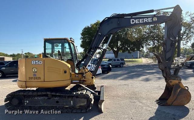 Image of John Deere 85D equipment image 3
