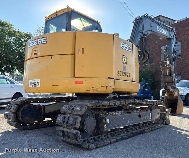 Image of John Deere 85D equipment image 4