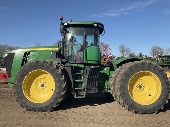 2013 John Deere 9360R Equipment Image0