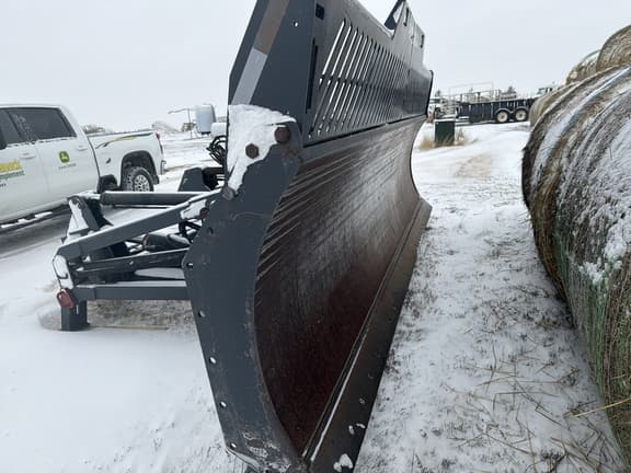 Image of John Deere 9360R equipment image 2