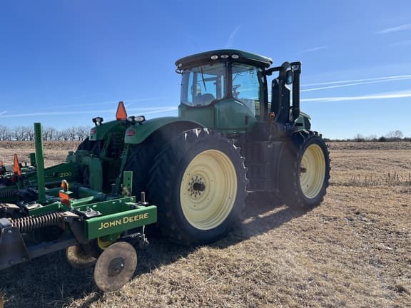 Image of John Deere 9360R equipment image 1