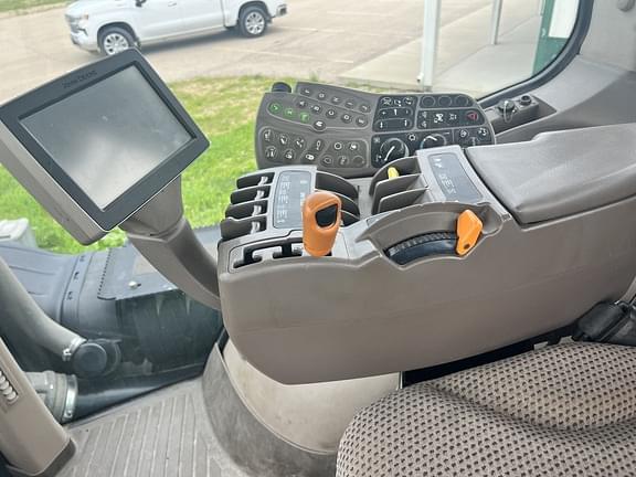 Image of John Deere 9360R equipment image 4