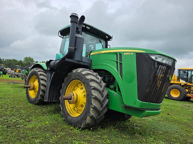Image of John Deere 9360R equipment image 2