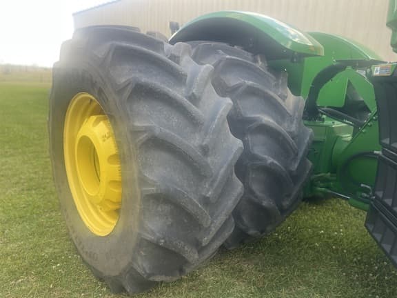 Image of John Deere 9410R equipment image 3