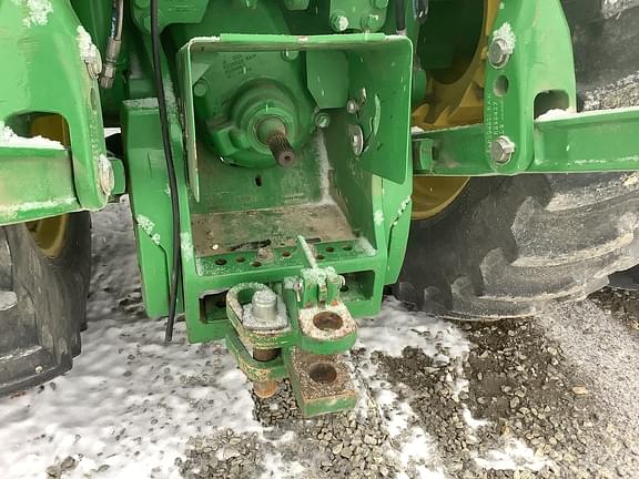 Image of John Deere 9410R equipment image 4