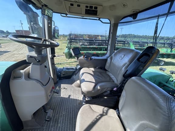 Image of John Deere 9410R equipment image 4
