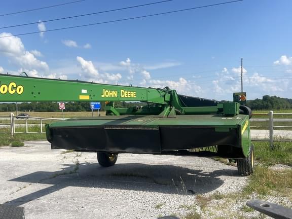 Image of John Deere 946 Primary image