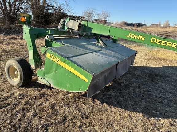 Image of John Deere 946 equipment image 3