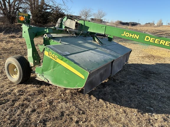 2013 John Deere 946 Equipment Image0