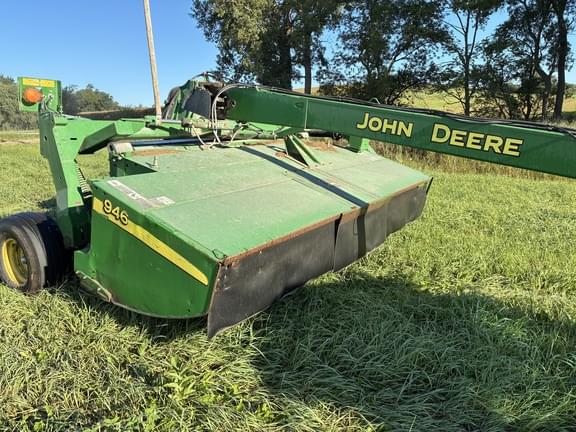 Image of John Deere 946 equipment image 1
