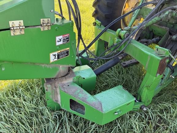 Image of John Deere 946 equipment image 3
