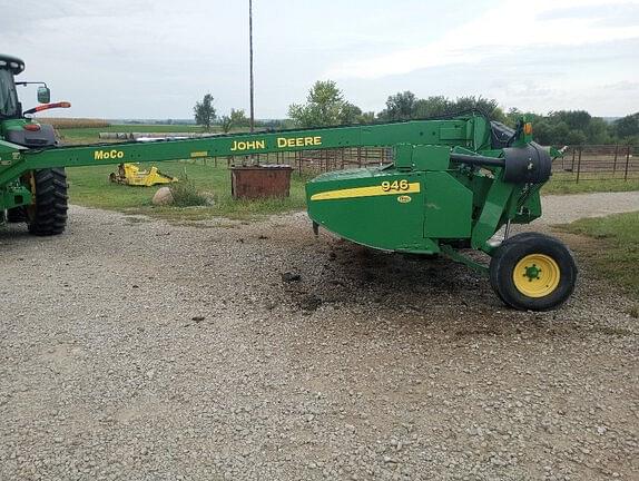 Image of John Deere 946 equipment image 2