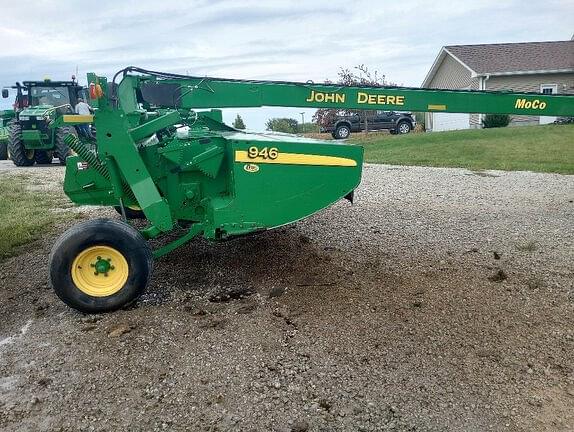 Image of John Deere 946 Primary image