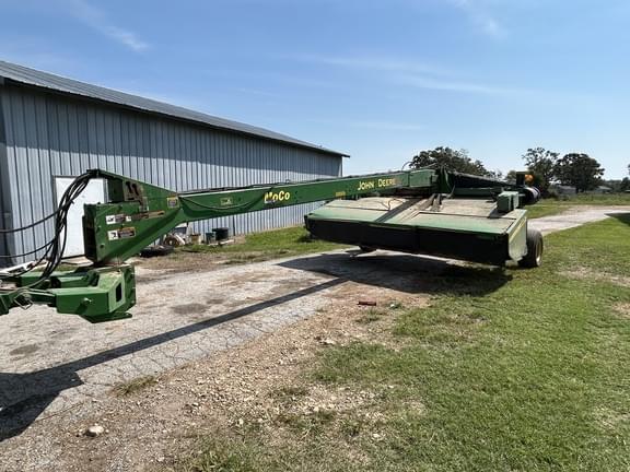 Image of John Deere 946 Primary image
