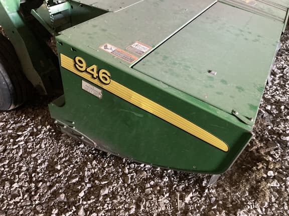Image of John Deere 946 equipment image 4
