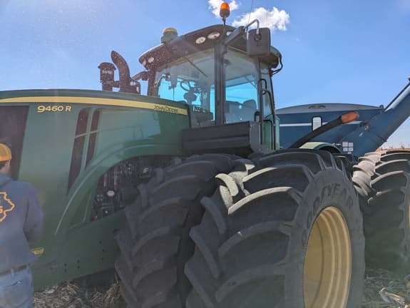 Image of John Deere 9460R equipment image 1