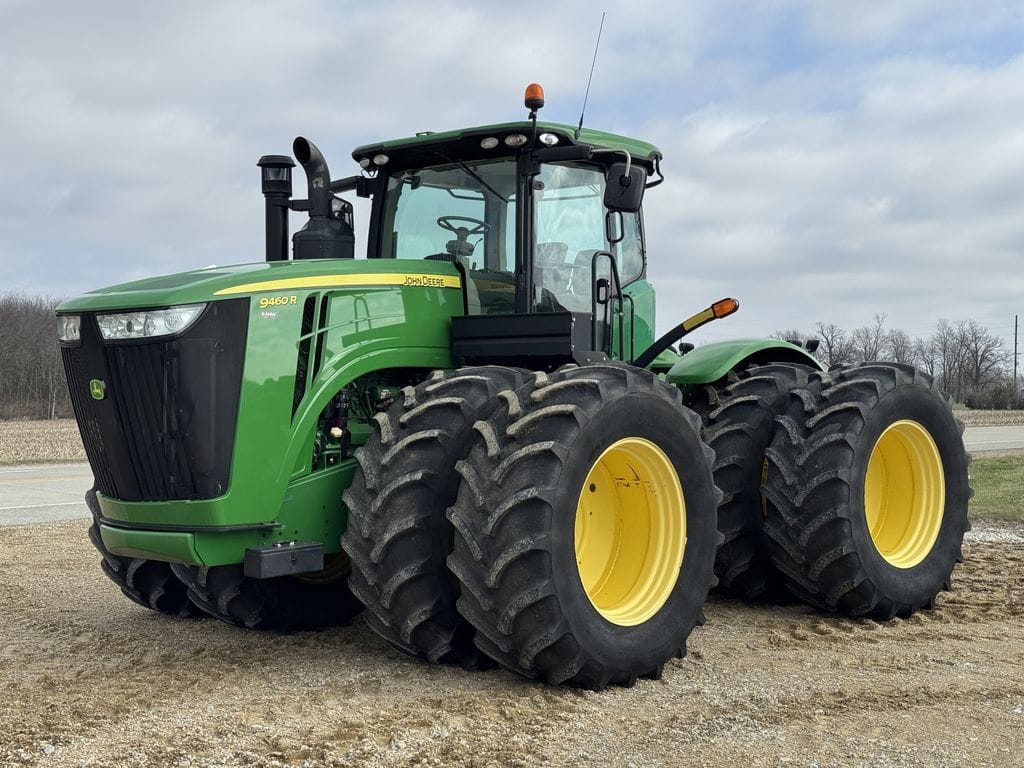 2013 John Deere 9460R Equipment Image0
